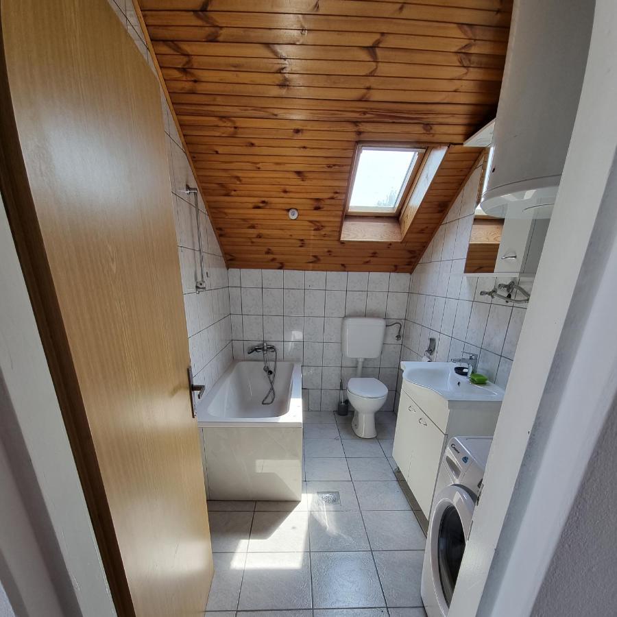 Ferienwohnung Kiki Privatne Sobe, Zagreb Airport Velika Gorica Exterior foto